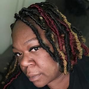 Meet your Posher, Nikki